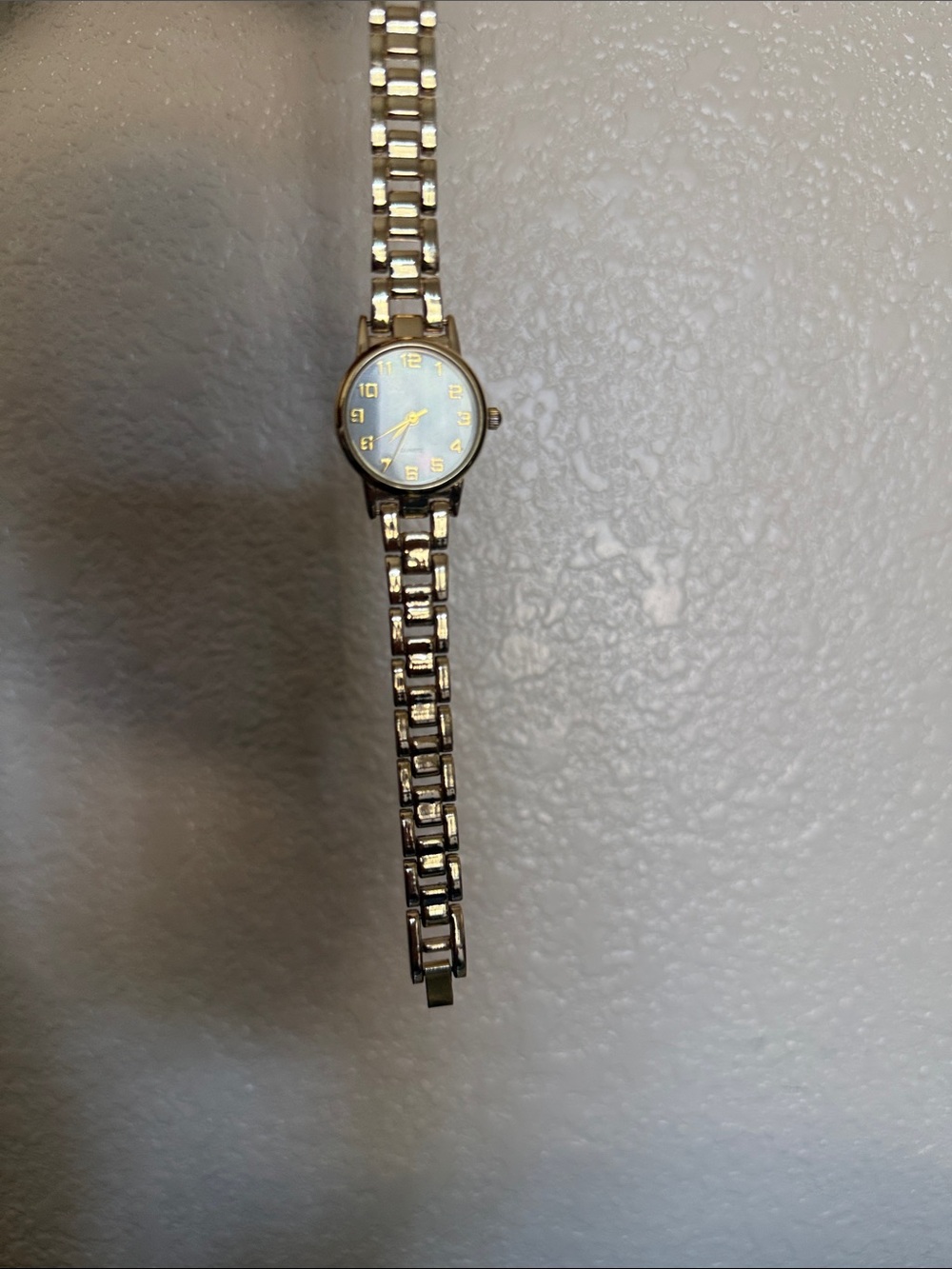Classic Gold tone Women's Link Bracelet Watch